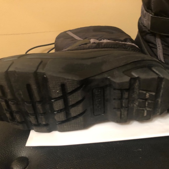 Sorel boots - Picture 2 of 5